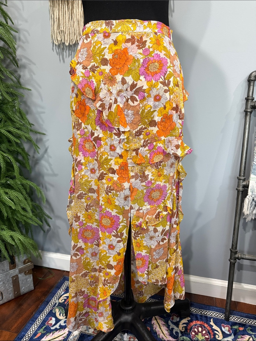 Veronica Beard Size 6 Silk Floral Ruffle Midi Skirt Boho Asymmetrical Hem Silk